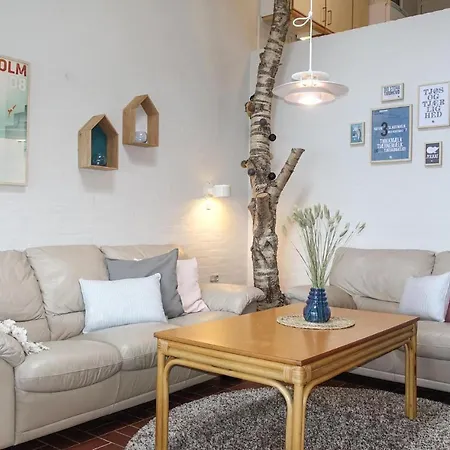 דירה 2 Bedroom Lovely In *