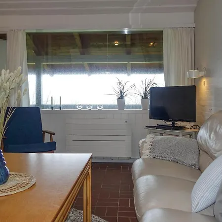 דירה 2 Bedroom Lovely In *